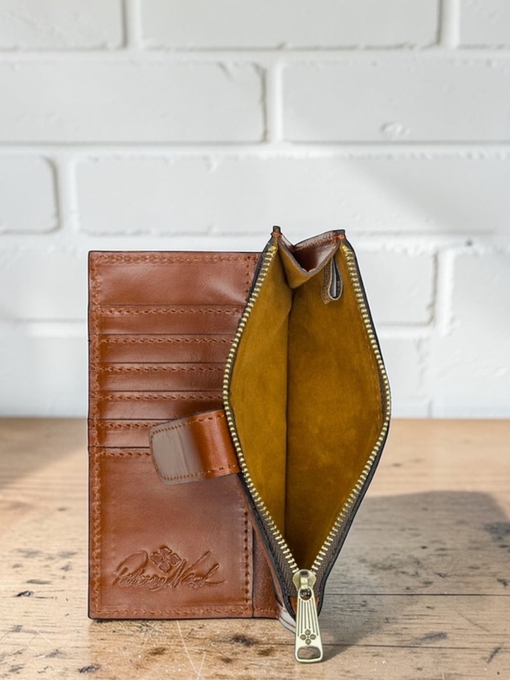 Patricia Nash Nazari Bifold Leather Wallet RFID Apricot Blossom NWT - Picture 6 of 8
